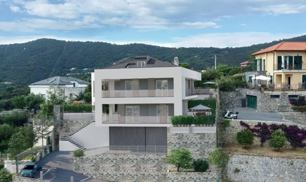 appartamento in vendita ad Alassio