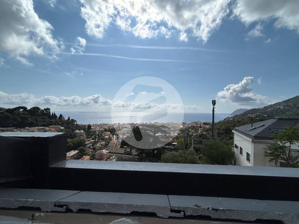 appartamento in vendita ad Alassio