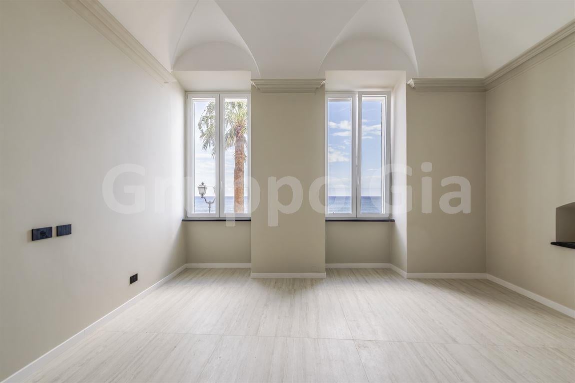 appartamento in vendita ad Alassio