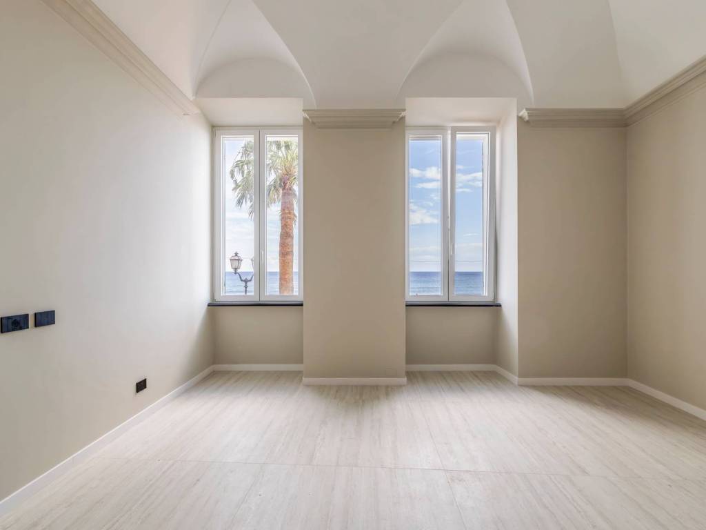 appartamento in vendita ad Alassio