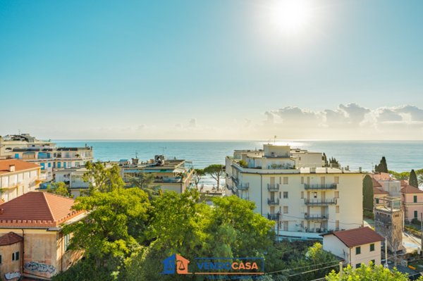 appartamento in vendita ad Alassio