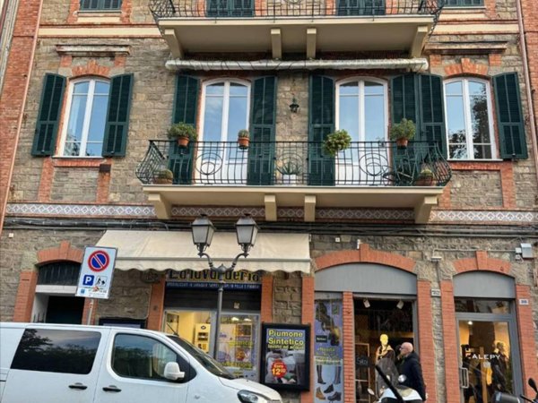 appartamento in vendita ad Alassio