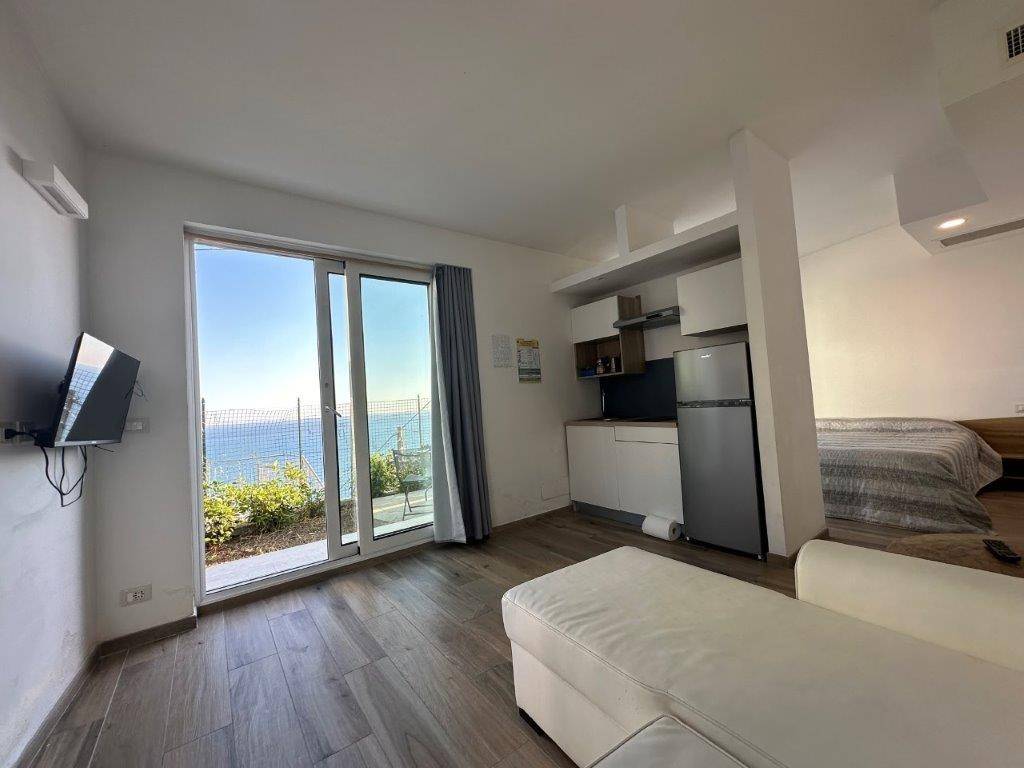 casa indipendente in vendita ad Alassio in zona Solva