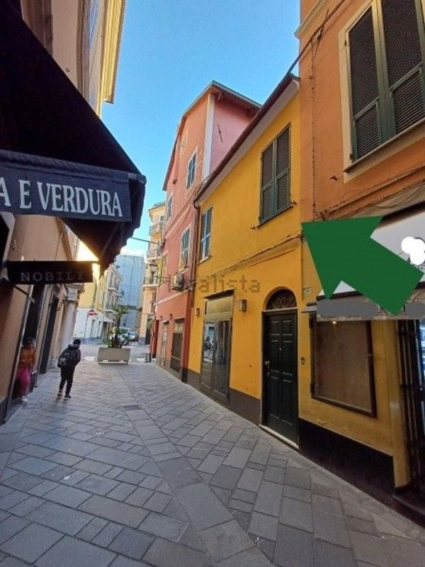 casa indipendente in vendita ad Alassio