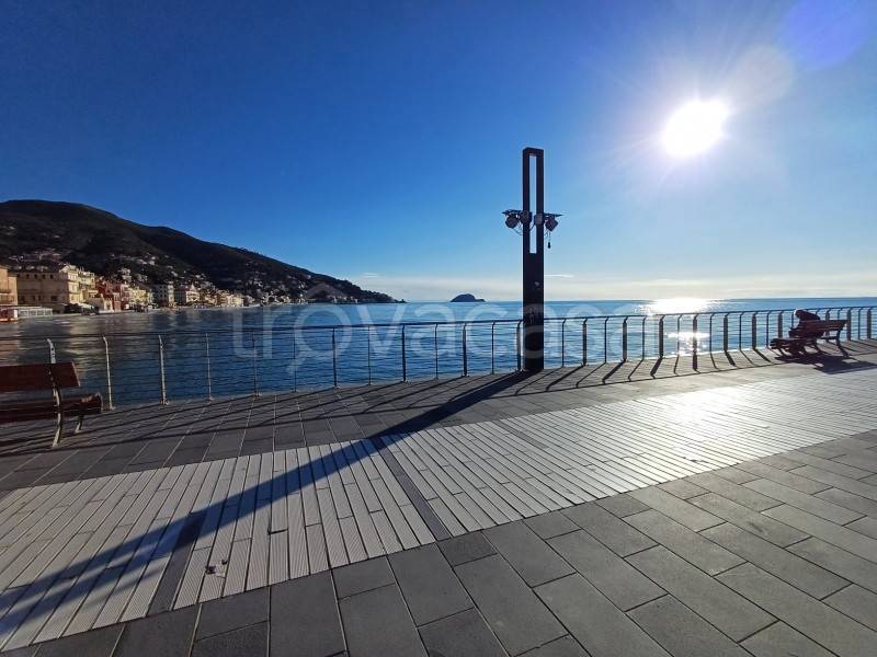 casa indipendente in vendita ad Alassio