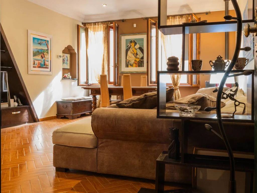 appartamento in vendita ad Alassio