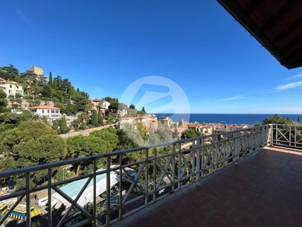 appartamento in vendita ad Alassio