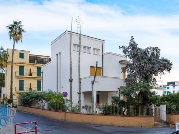 appartamento in vendita ad Alassio