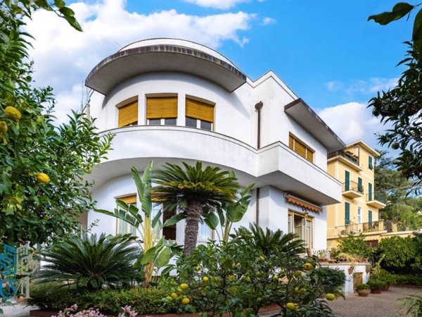 appartamento in vendita ad Alassio