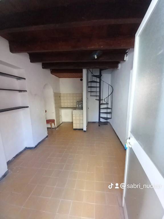 appartamento in vendita ad Alassio in zona Moglio