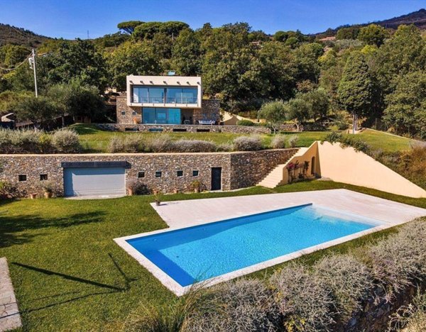casa indipendente in vendita ad Alassio