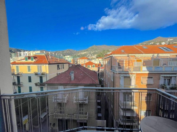 appartamento in vendita ad Alassio