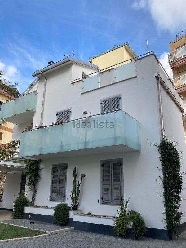 appartamento in vendita ad Alassio