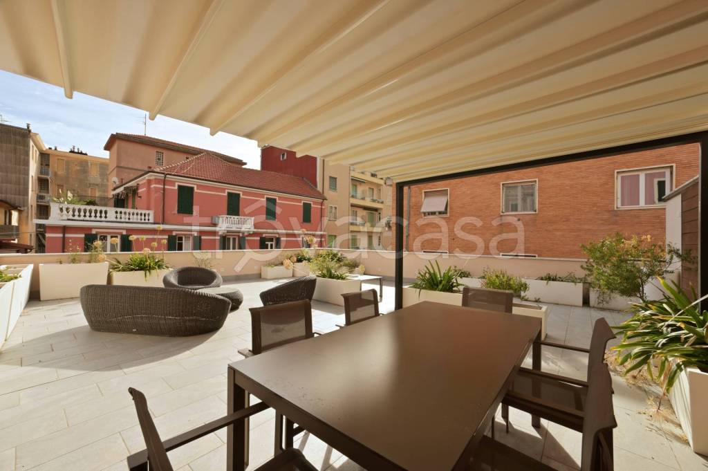 appartamento in vendita ad Alassio