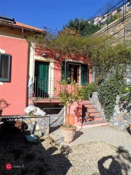 casa indipendente in vendita ad Alassio in zona Solva