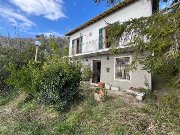 casa indipendente in vendita ad Alassio in zona Moglio