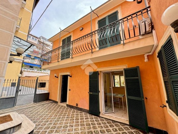 casa semindipendente in vendita ad Alassio