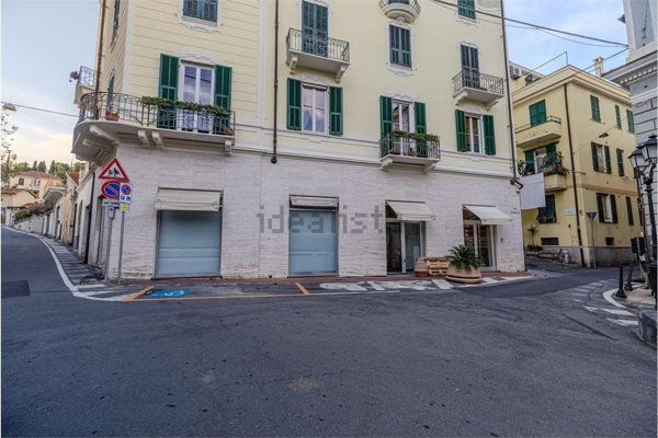 ufficio in vendita ad Alassio