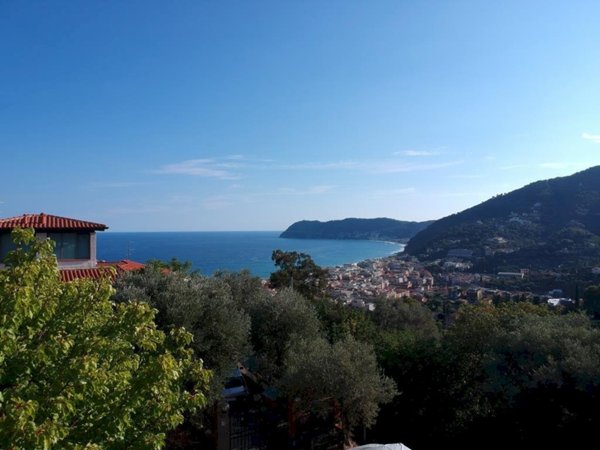 terreno edificabile in vendita ad Alassio