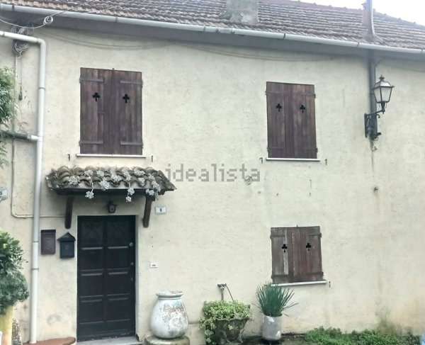 casa indipendente in vendita ad Alassio in zona Caso