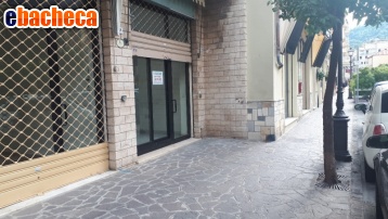 negozio in vendita ad Alassio