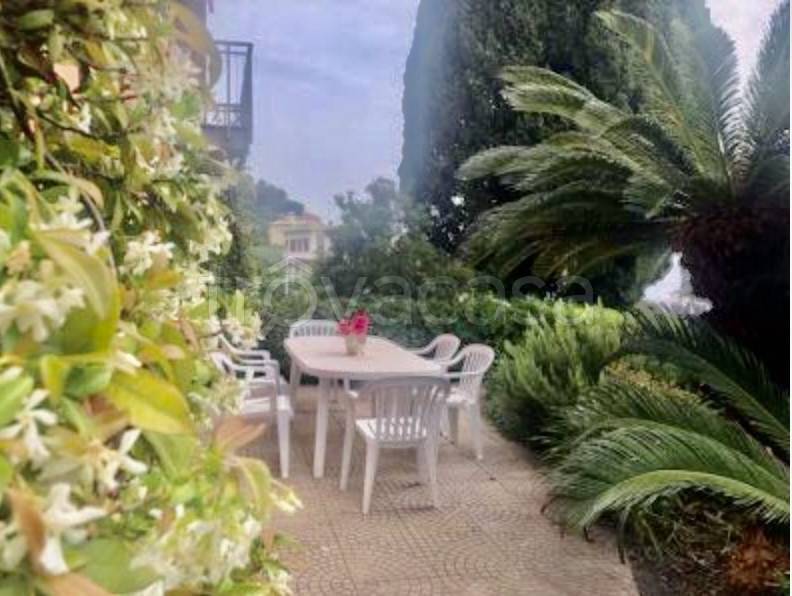 appartamento in vendita ad Alassio