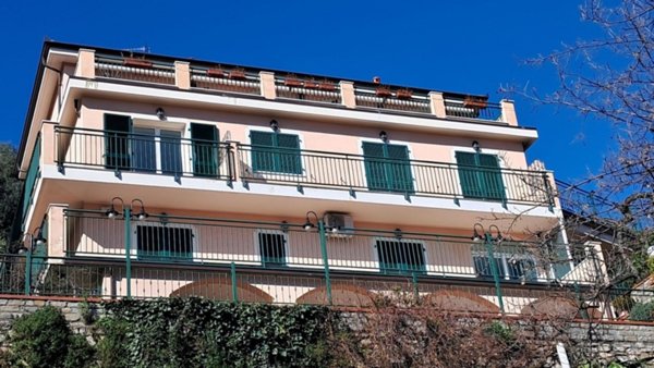 appartamento in vendita ad Alassio in zona Moglio