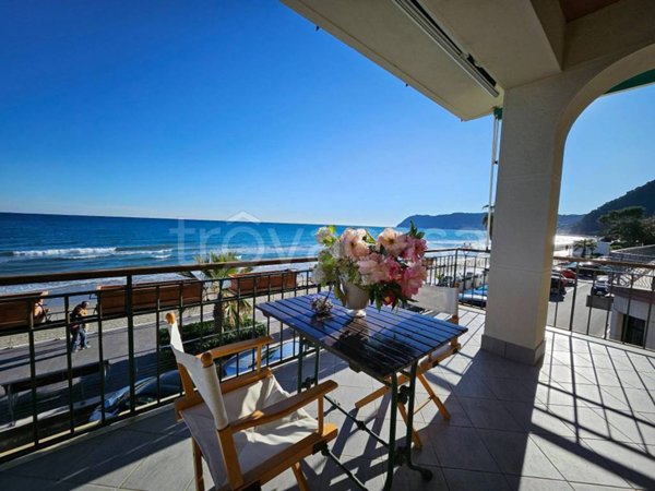 appartamento in vendita ad Alassio