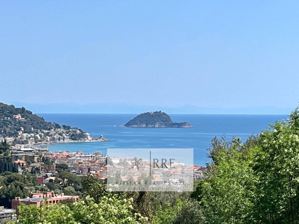 casa indipendente in vendita ad Alassio