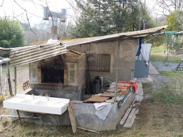 casa indipendente in vendita ad Alassio in zona Caso