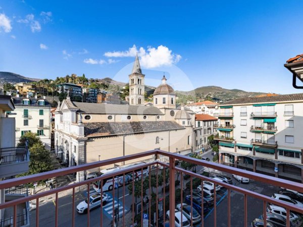 appartamento in vendita ad Alassio
