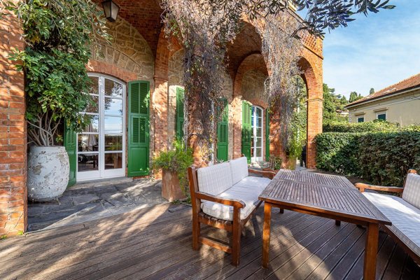 casa indipendente in vendita ad Alassio