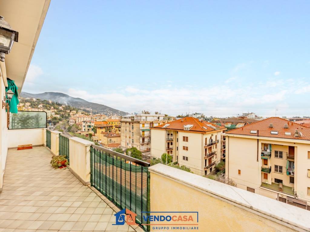 appartamento in vendita ad Alassio