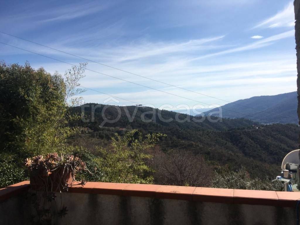 casa indipendente in vendita ad Alassio