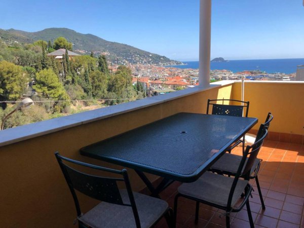 appartamento in vendita ad Alassio