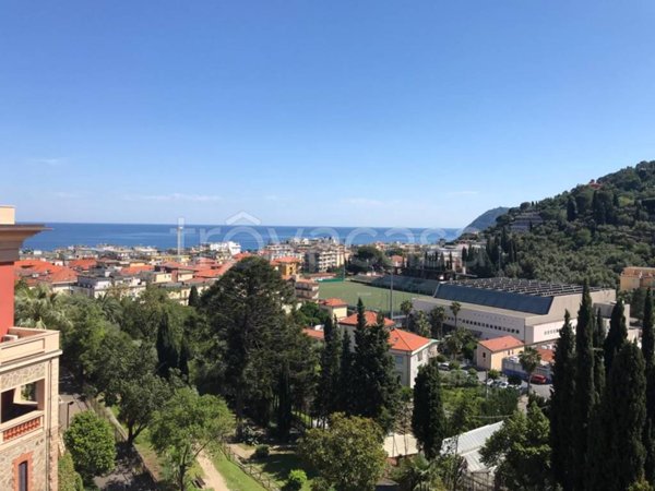 appartamento in vendita ad Alassio