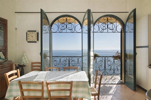 appartamento in vendita ad Alassio