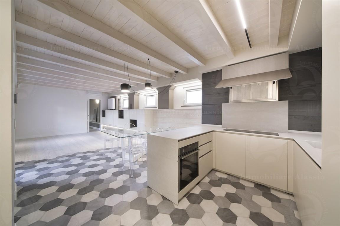 appartamento in vendita ad Alassio