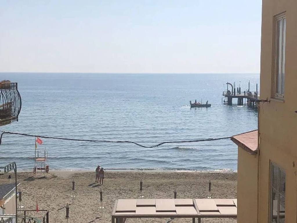 appartamento in vendita ad Alassio