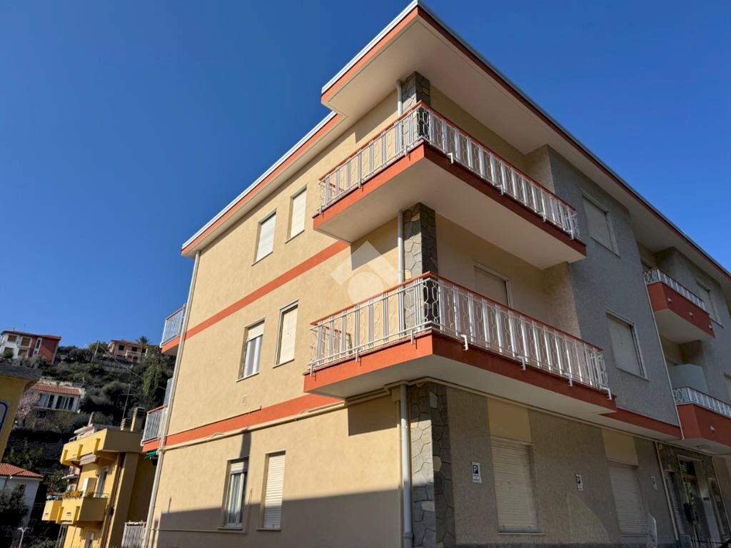 appartamento in vendita ad Alassio