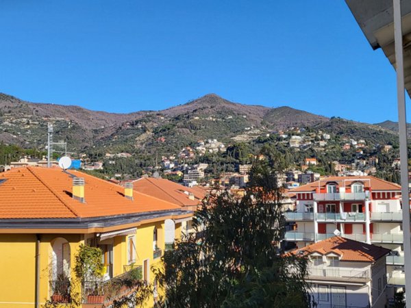appartamento in vendita ad Alassio
