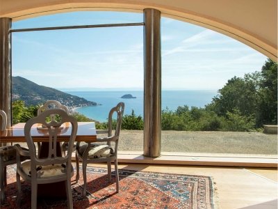 villa in vendita ad Alassio