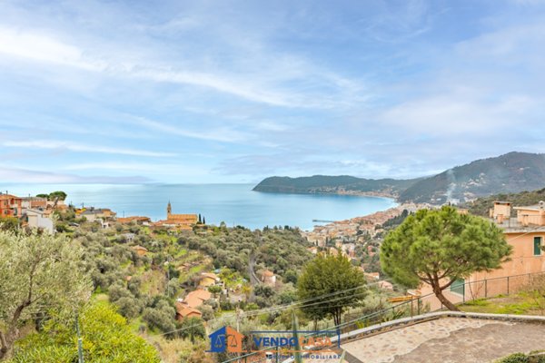 appartamento in vendita ad Alassio in zona Solva