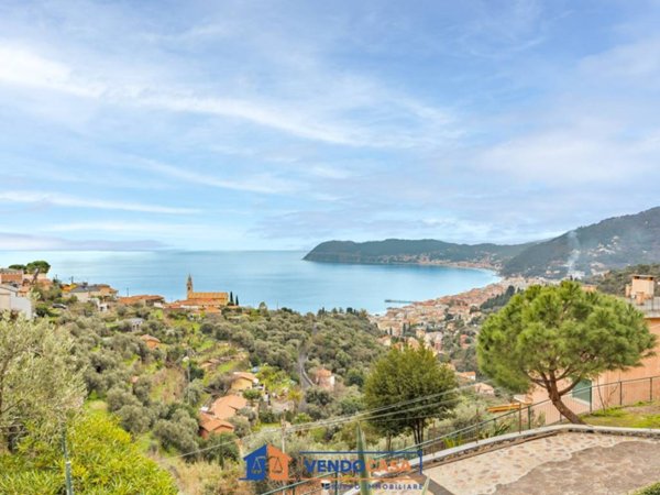 appartamento in vendita ad Alassio in zona Solva