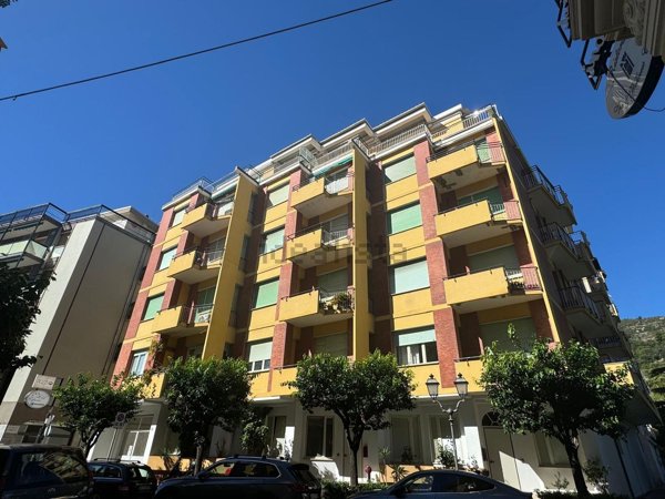 appartamento in vendita ad Alassio
