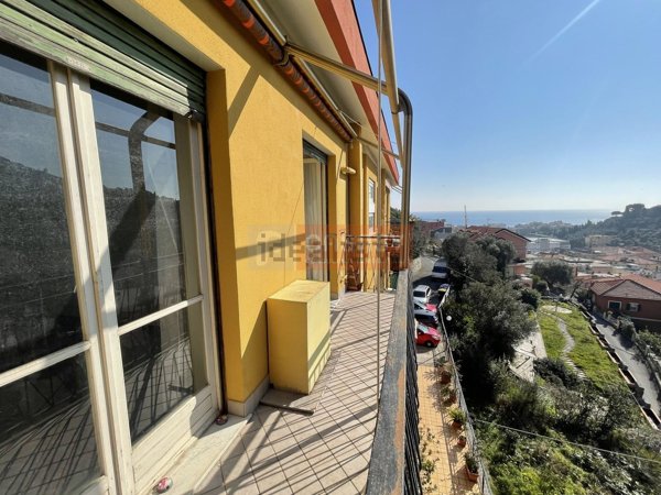 appartamento in vendita ad Alassio