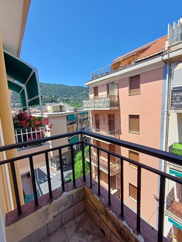 appartamento in vendita ad Alassio
