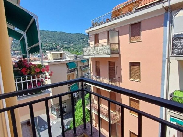 appartamento in vendita ad Alassio