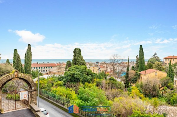 appartamento in vendita ad Alassio