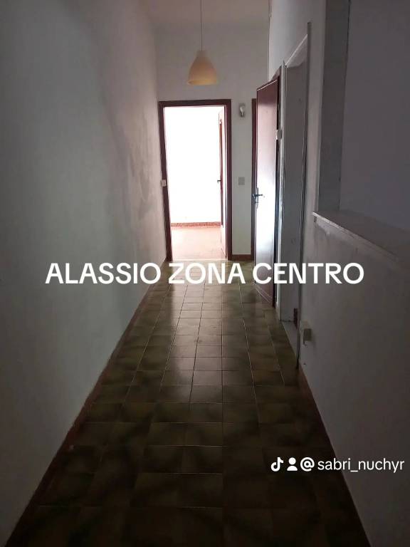 appartamento in vendita ad Alassio